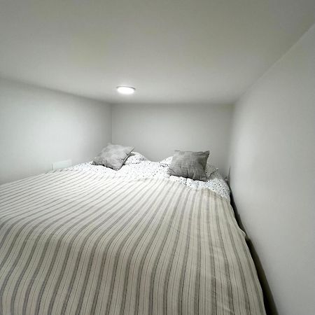 Scandinavian Loft 1Br Apartment Near City Centre Turku Ngoại thất bức ảnh
